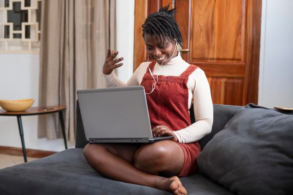 How to Build an Online Presence for Your Business as a Mom